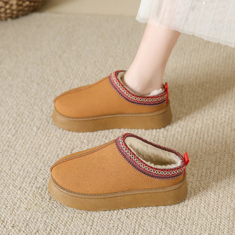 🥿: WinterGlow Women's Slippers - Cozy Plush Winter Comfort Footwear