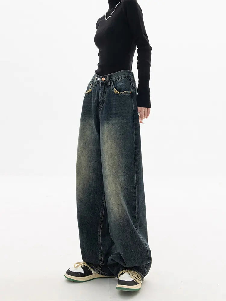 👖: High Waist Vintage Style Wide Leg Jeans - Retro Chic Denim