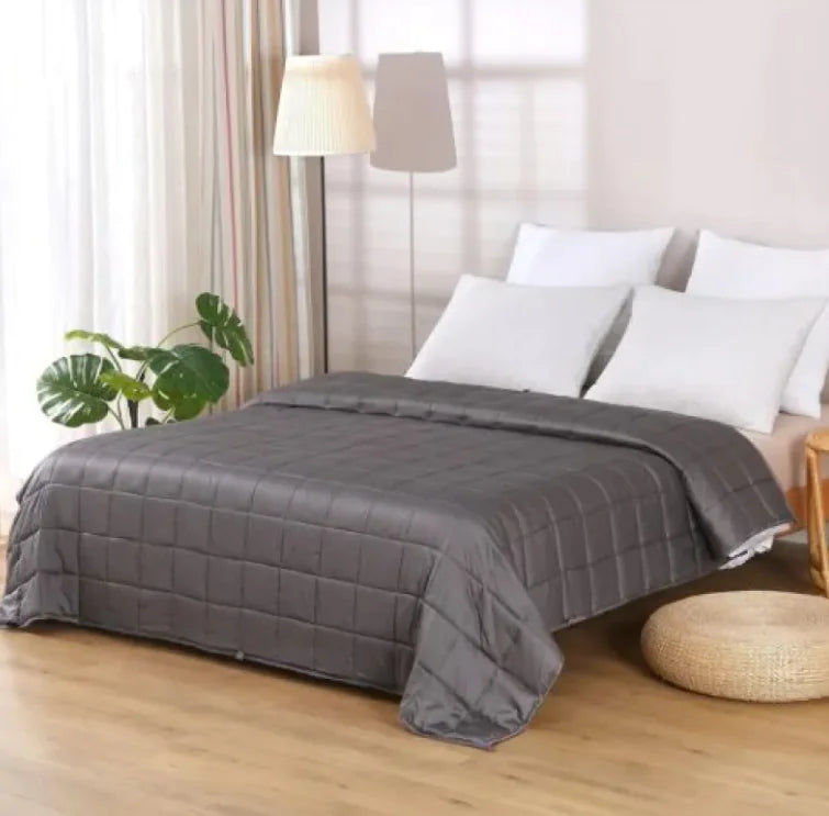 π: Double Rhinestone Velvet Lambswool Gravity Quilt - Luxurious Weighted Comfort
