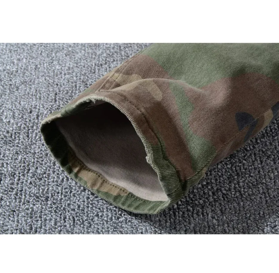 👖: Men's Camouflage Jeans - Rugged Tactical Style Denim