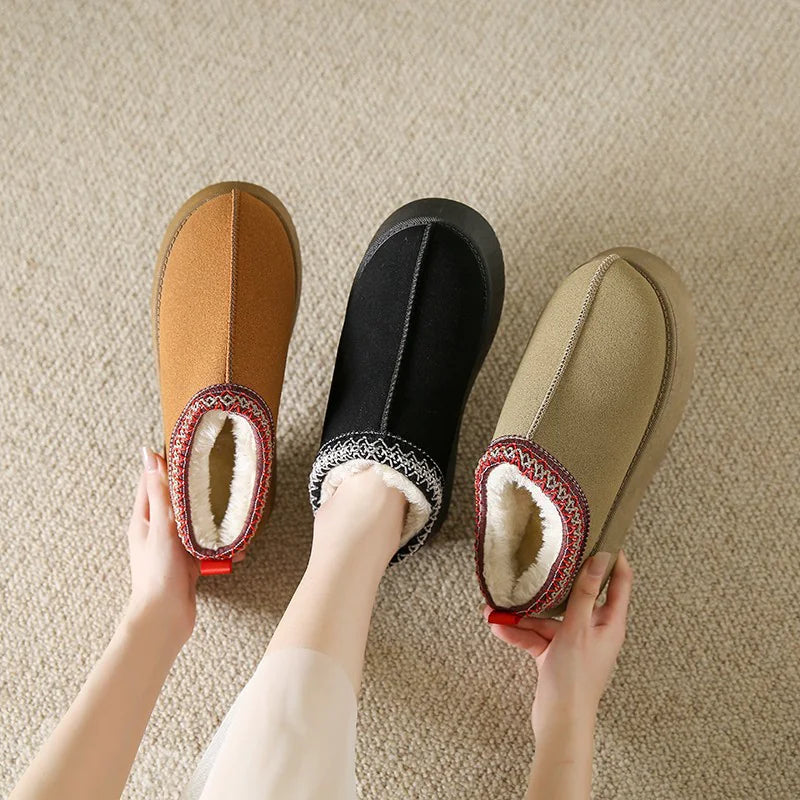 🥿: WinterGlow Women's Slippers - Cozy Plush Winter Comfort Footwear