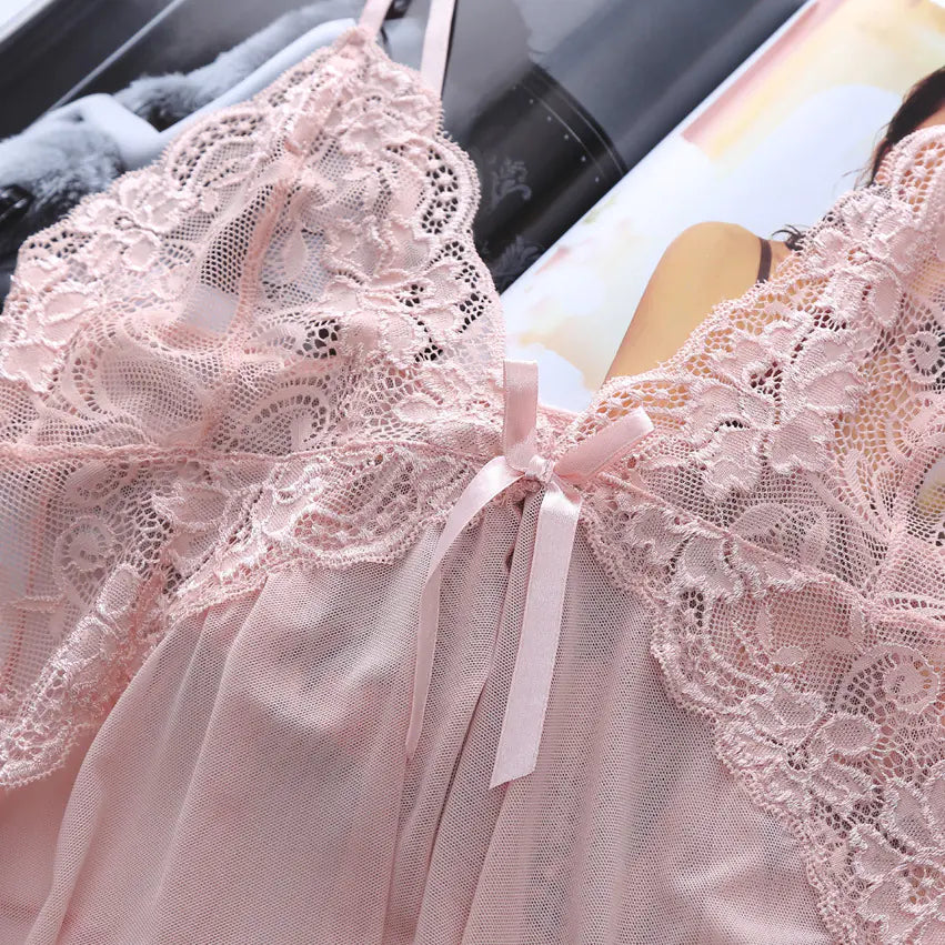 🌸: Lace Lingerie Set - Two-Piece Sleepwear Outfit for Elegant Comfort
