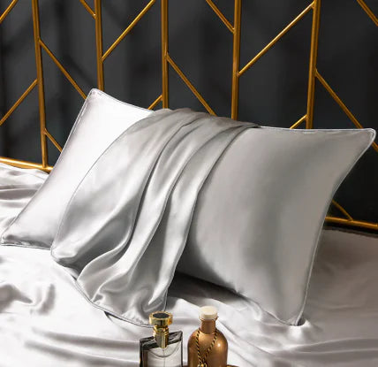 ❄️: Cooling Ice Silk Double-Sided Pillowcase - Temperature Regulating