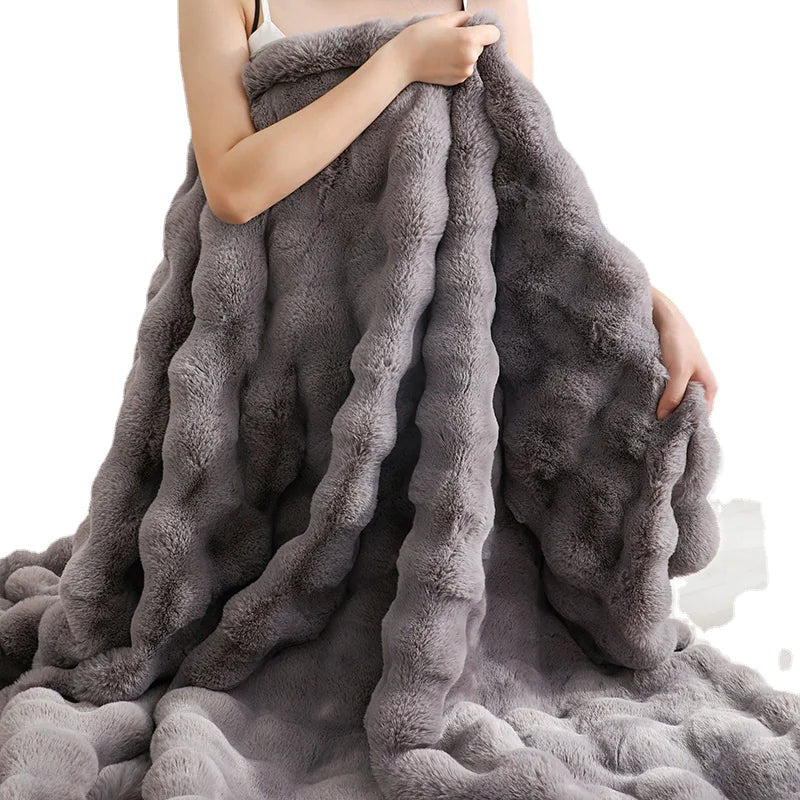 ποΈ: Modern Simple Velvet Cover Blanket - Luxurious Milk Flannel Comfort