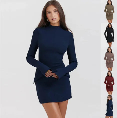 👗: Elegant Slim-Fit Long-Sleeve Dress - Sophisticated Midi with Pleated Design