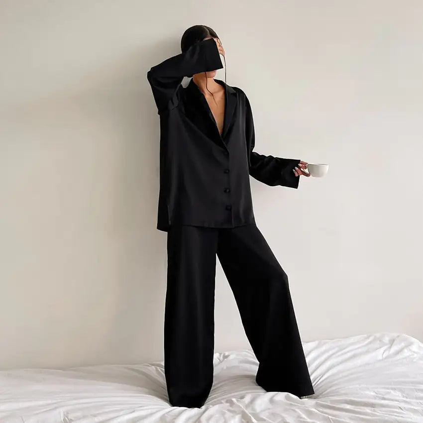 🌸: Olivia Silk Pajamas - Premium Comfort Sleepwear Collection