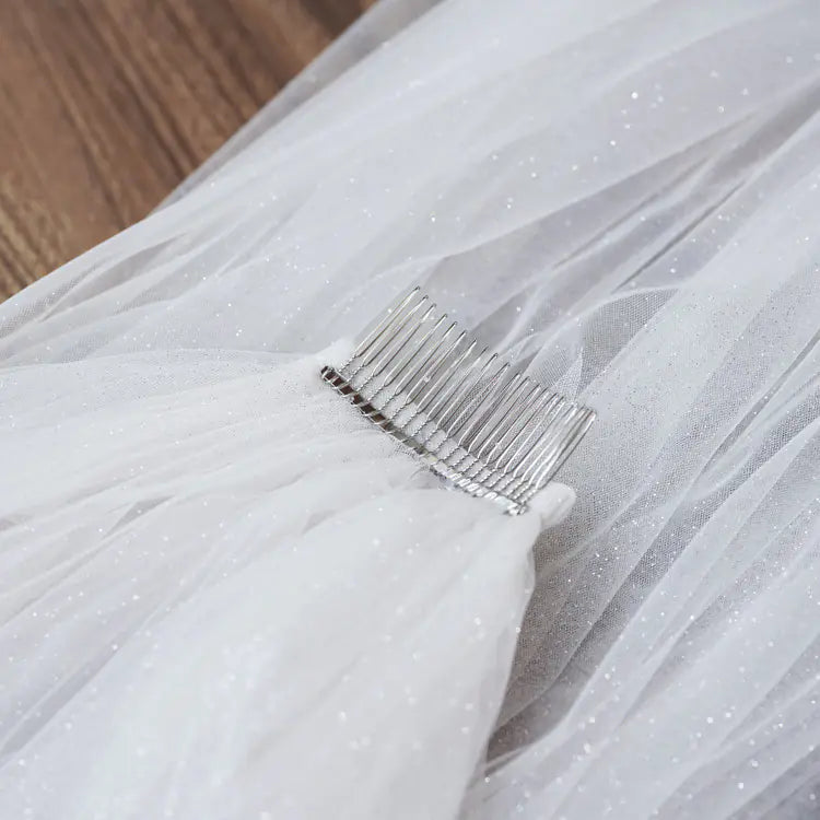 ✨: Single Layer Sparkly Wedding Veil with Long Train - Bridal Elegance