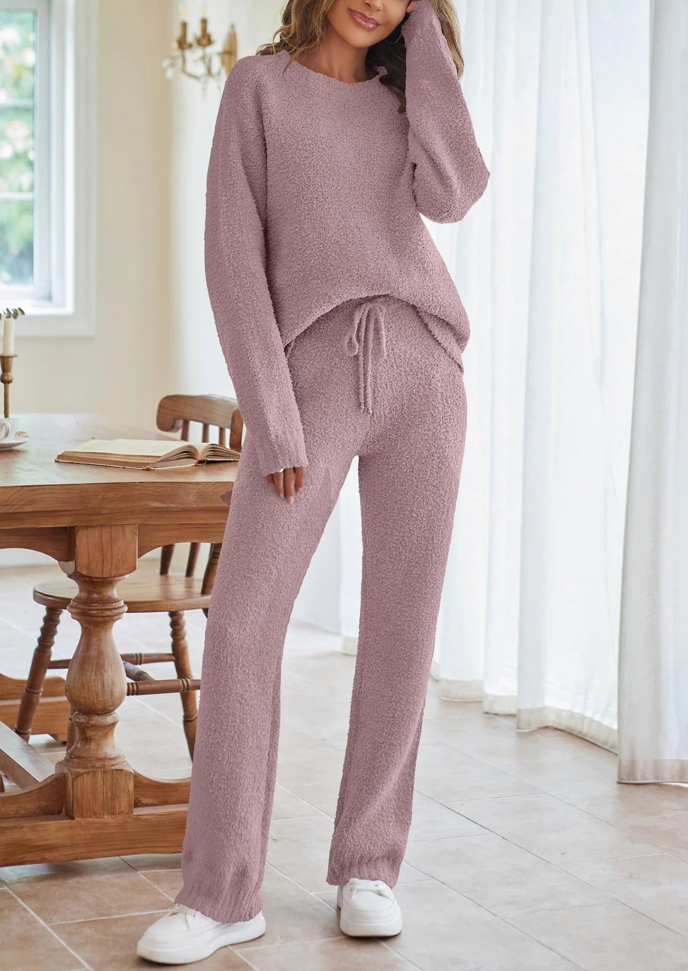 👔: Solid Color Women's Round Neck Long Sleeve Warm Suit - Cozy Two-Piece Set