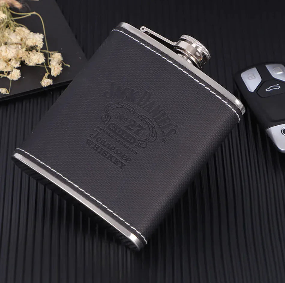 πΊ Stainless Steel Liquor Barrel Flask - Premium Hip Flask