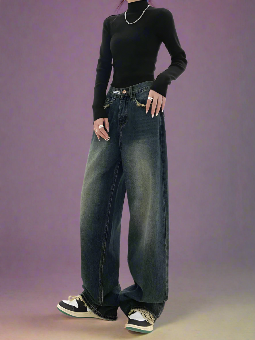 👖: High Waist Vintage Style Wide Leg Jeans - Retro Chic Denim