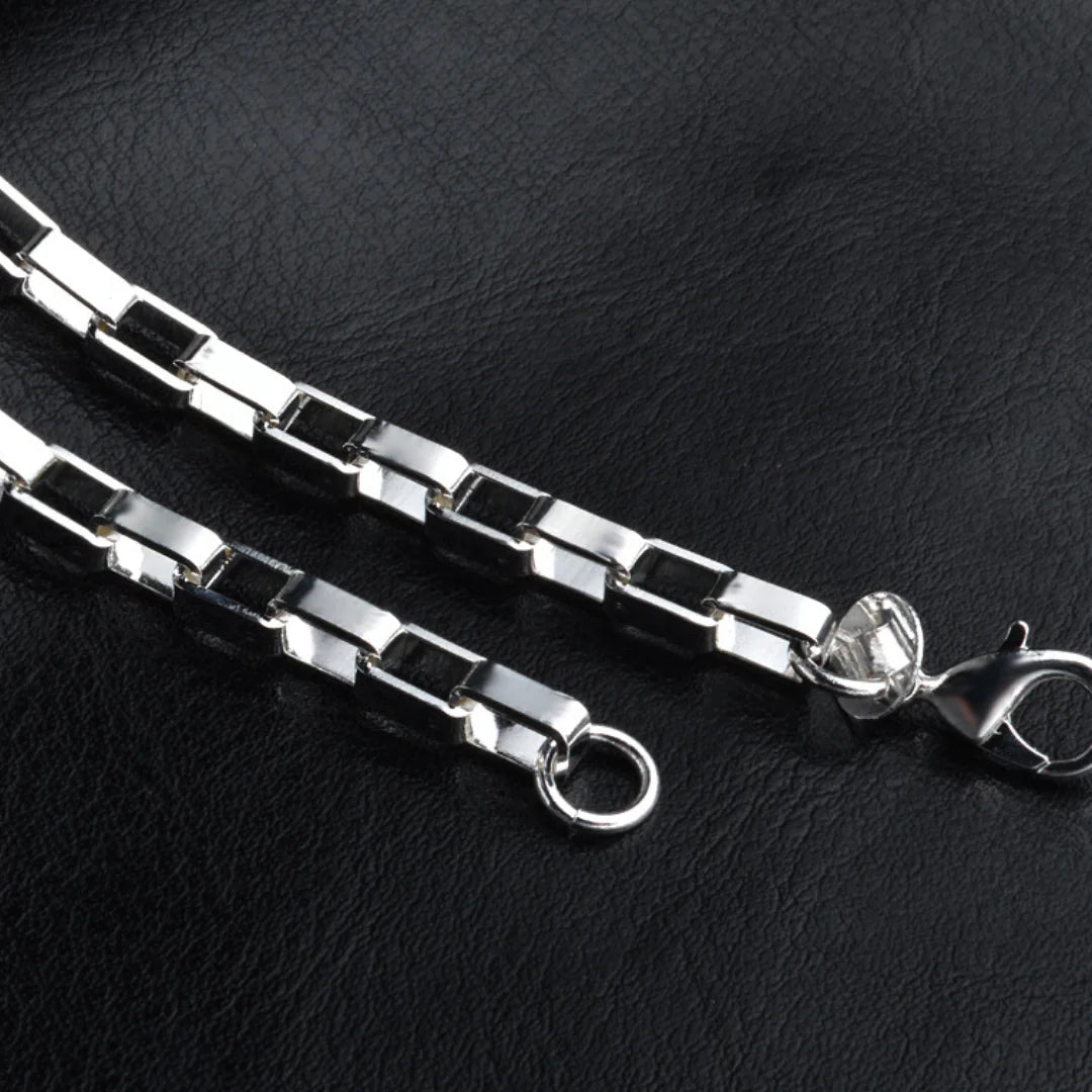🔗: Sterling Silver Linked Bracelet