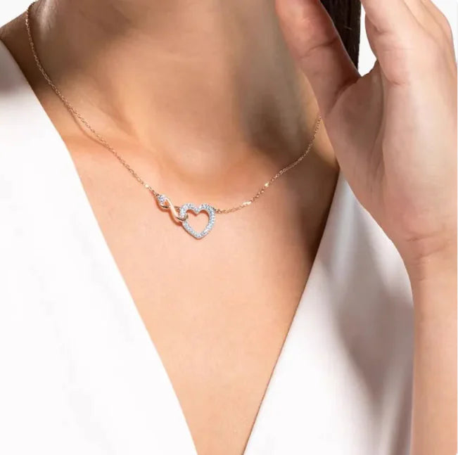 💕: Romantic Layered Necklace