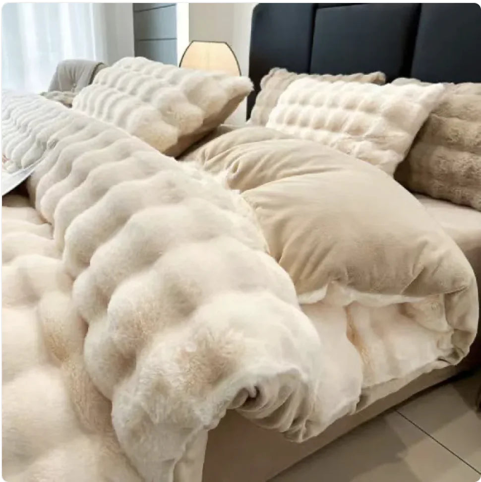 ποΈ: Plush Thermal Coral Fleece 4-Piece Bedding Set - Complete Cozy Comfort Collection