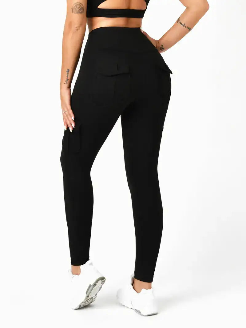 👖: PocketFit Cargo Leggings - Multi-Pocket Athletic Performance Wear