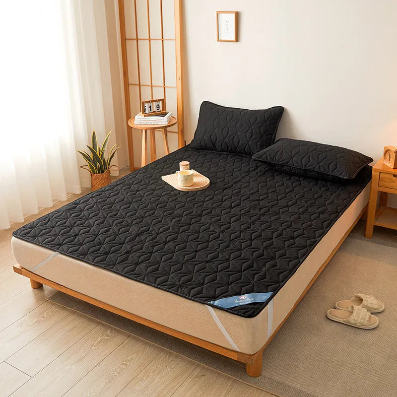 🛡️: Hygienic Quilted Mattress Protector - Premium Sleep Protection and Comfort