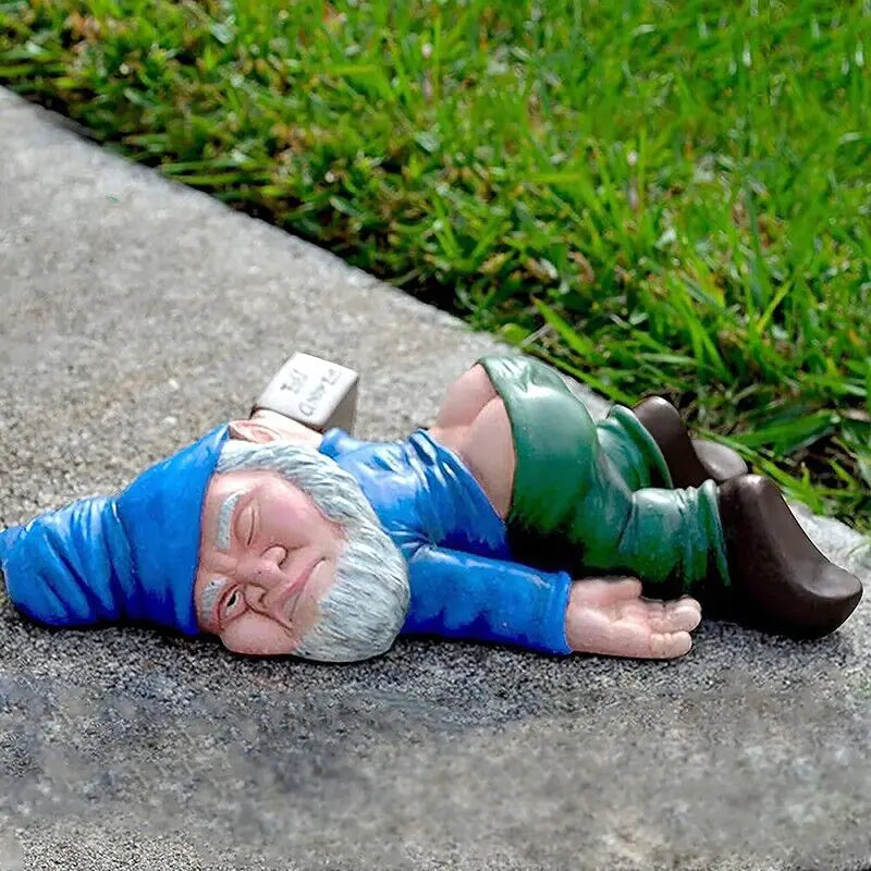 🧙: Drunk Dwarf Garden Gnome - Humorous Outdoor Decoration