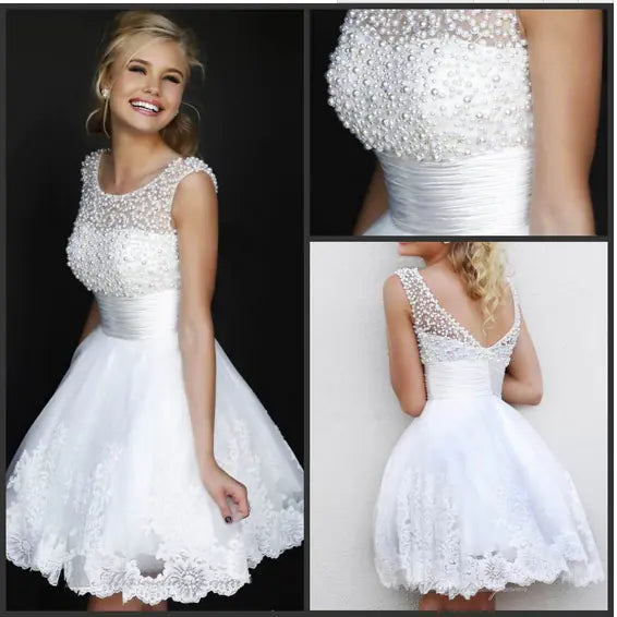 👰: Ivory Short Lace Wedding Dress - Elegant Bridal Gown for Modern Brides