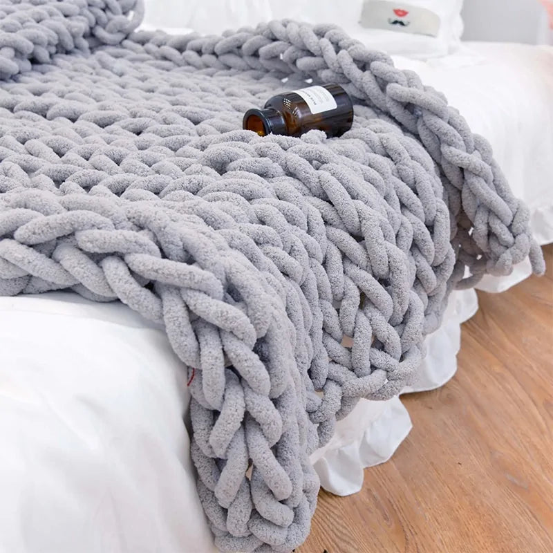 🧶: Chunky Knitted Blanket - Oversized Cozy Comfort with Textured Style