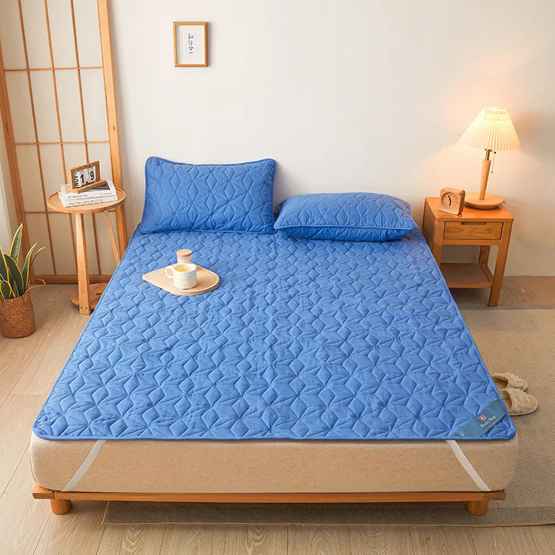 🛡️: Hygienic Quilted Mattress Protector - Premium Sleep Protection and Comfort