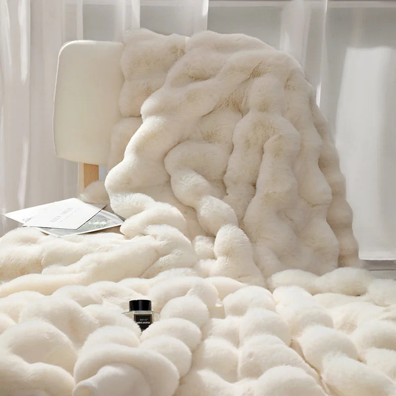ποΈ: Modern Simple Velvet Cover Blanket - Luxurious Milk Flannel Comfort