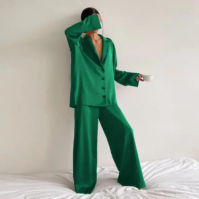 🌸: Olivia Silk Pajamas - Premium Comfort Sleepwear Collection