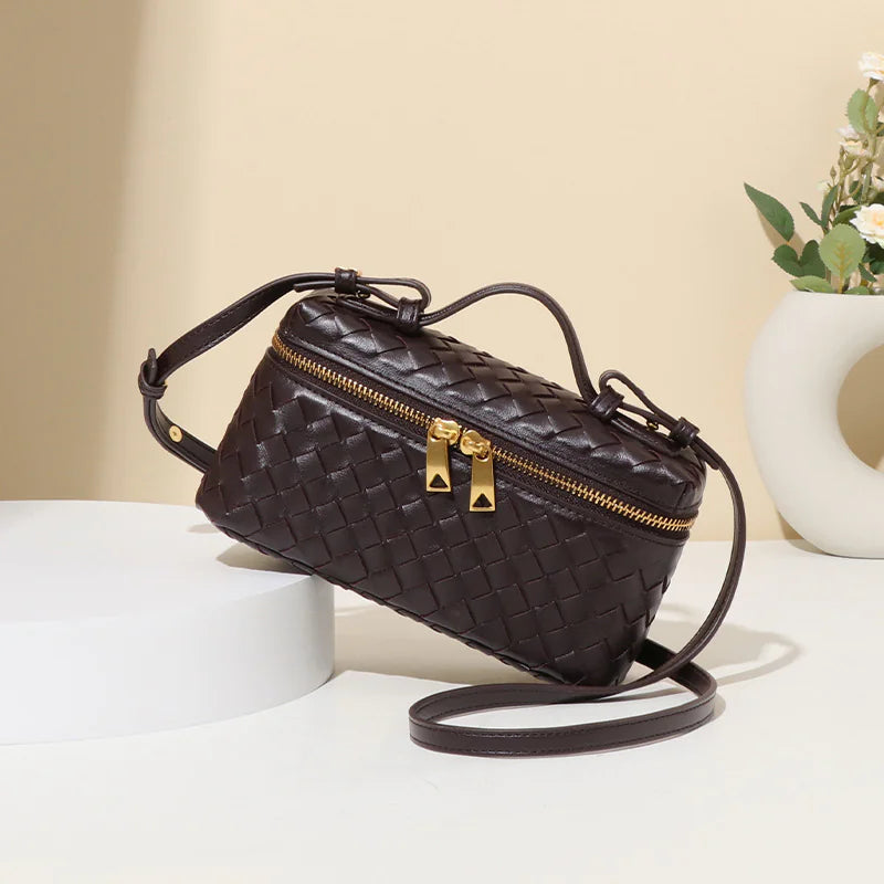🧺: Woven Box Bag