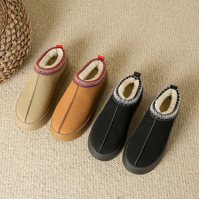 🥿: WinterGlow Women's Slippers - Cozy Plush Winter Comfort Footwear