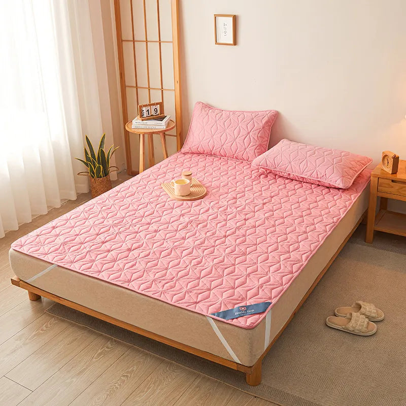 🛡️: Hygienic Quilted Mattress Protector - Premium Sleep Protection and Comfort