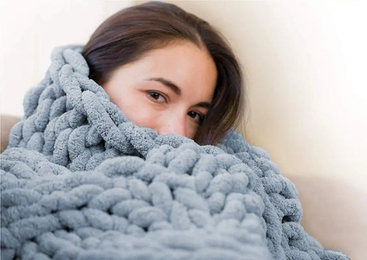 🧶: Chunky Knitted Blanket - Oversized Cozy Comfort with Textured Style