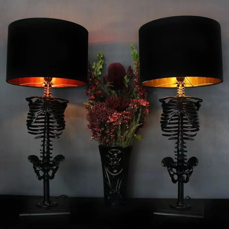 🎃: Vintage Skeleton Table Lamp