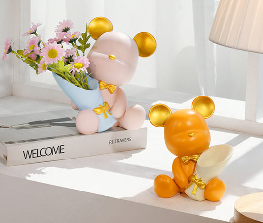 🧸: Creative Mini Bear Ornament - Adorable Resin Home Decor
