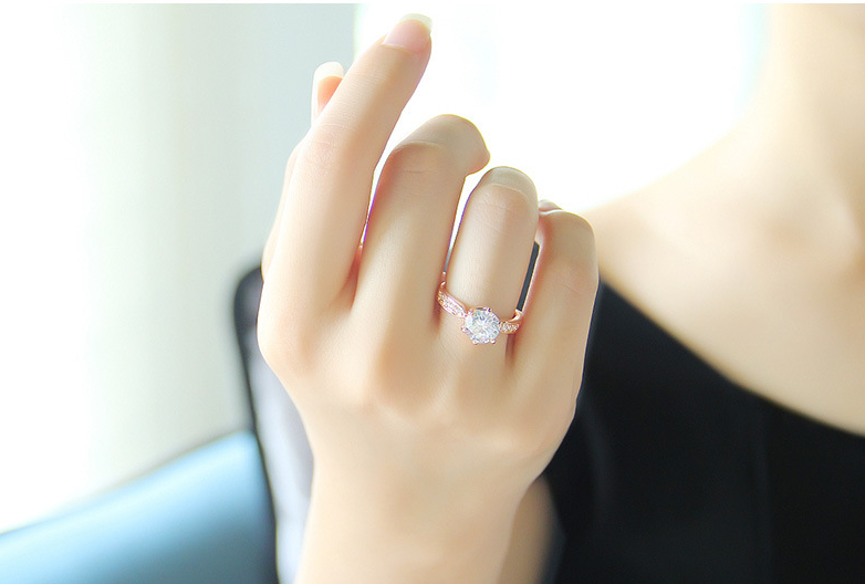 💎: Crystal Zircon Crown Ring — 925 Silver Diamond-Cut Statement Ring