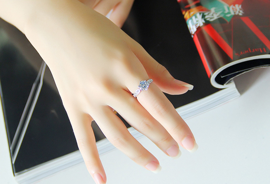 💎: Crystal Zircon Crown Ring — 925 Silver Diamond-Cut Statement Ring