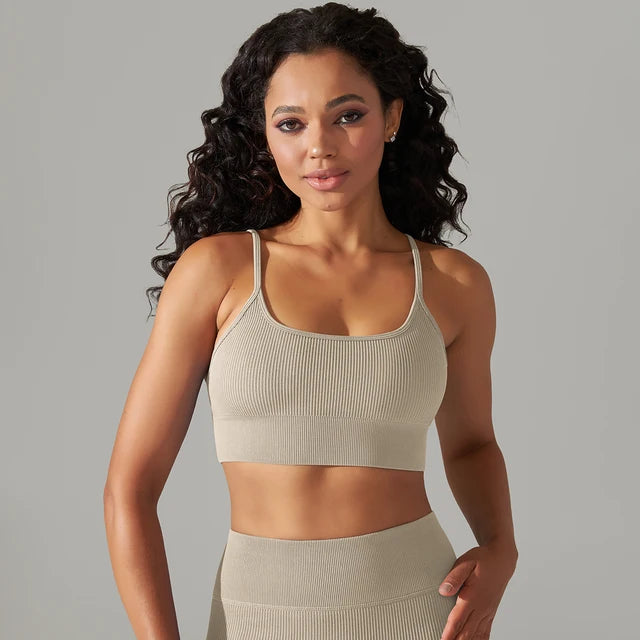 🏃‍♀️: Shockproof Fitness Bra with Removable Chest Pad - Ultimate Athletic Support