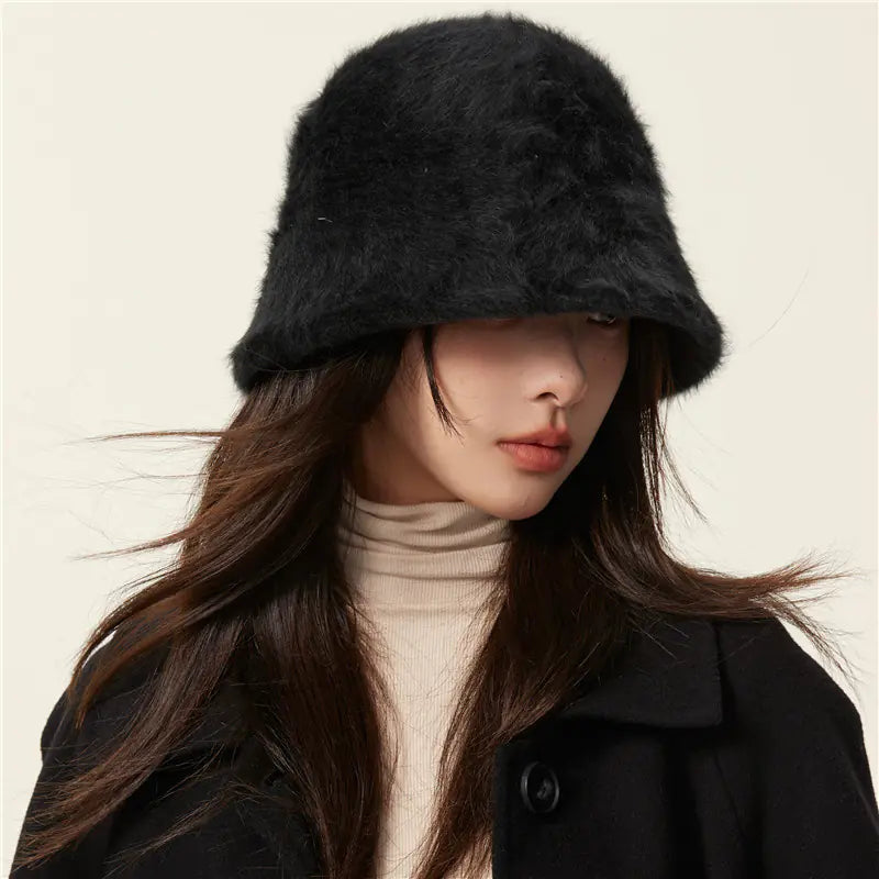 🧶: Plush Knitting Fisherman's Hat for Women - Cozy Winter Cap