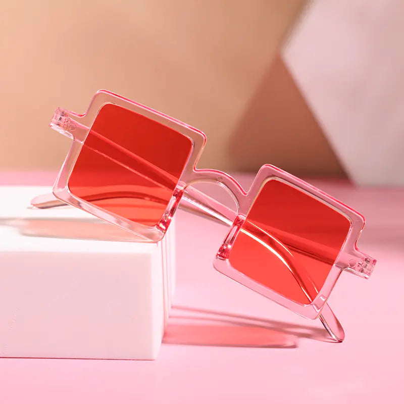 👶: Baby Sunglasses with UV Protection - Adorable Ocean-Themed Eyewear