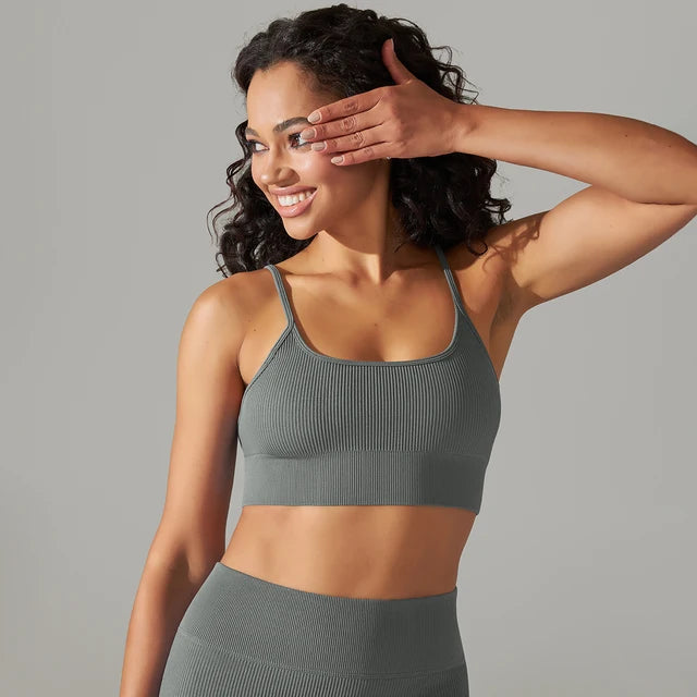 🏃‍♀️: Shockproof Fitness Bra with Removable Chest Pad - Ultimate Athletic Support