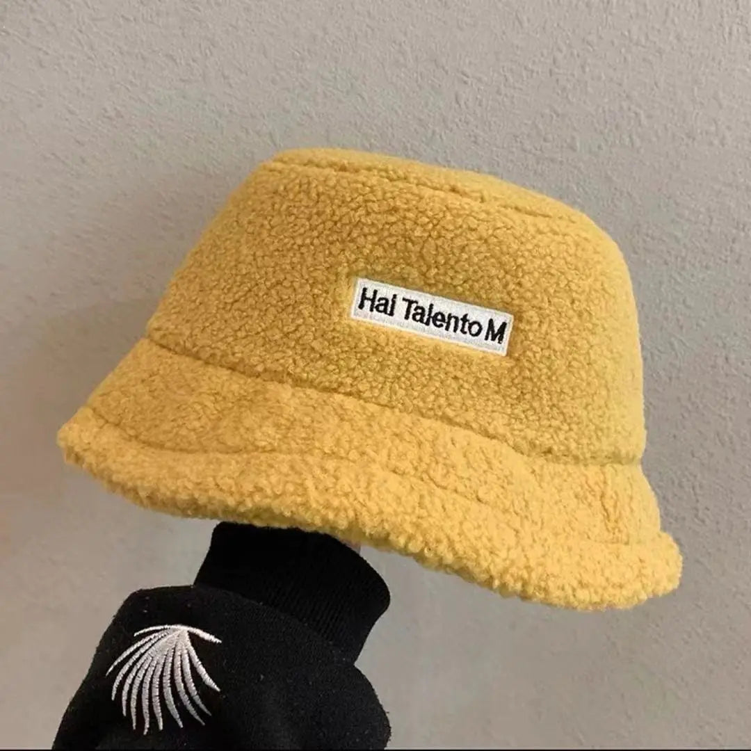 🧶: Versatile Lamb Wool Women's Fisherman's Hat - Cozy Winter Cap