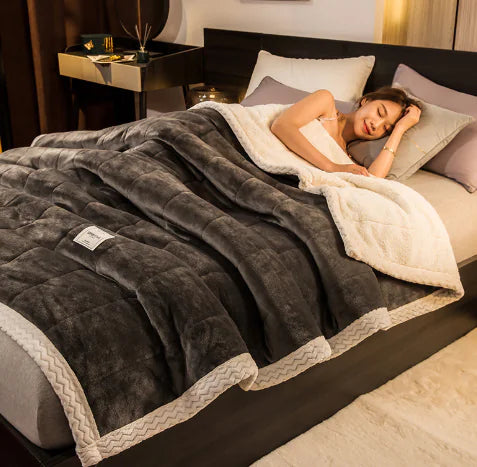 💎: Double Rhinestone Velvet Lambswool Gravity Quilt - Luxurious Weighted Comfort