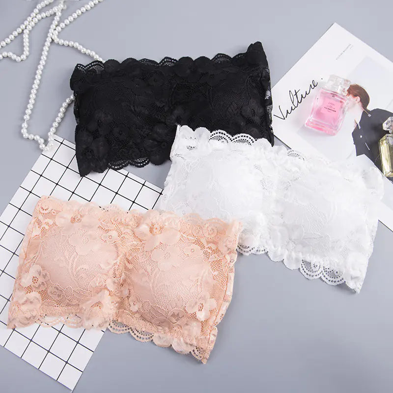 💎: Lace Bandeau Bra with Three-Row Closure - Strapless Women's Lingerie