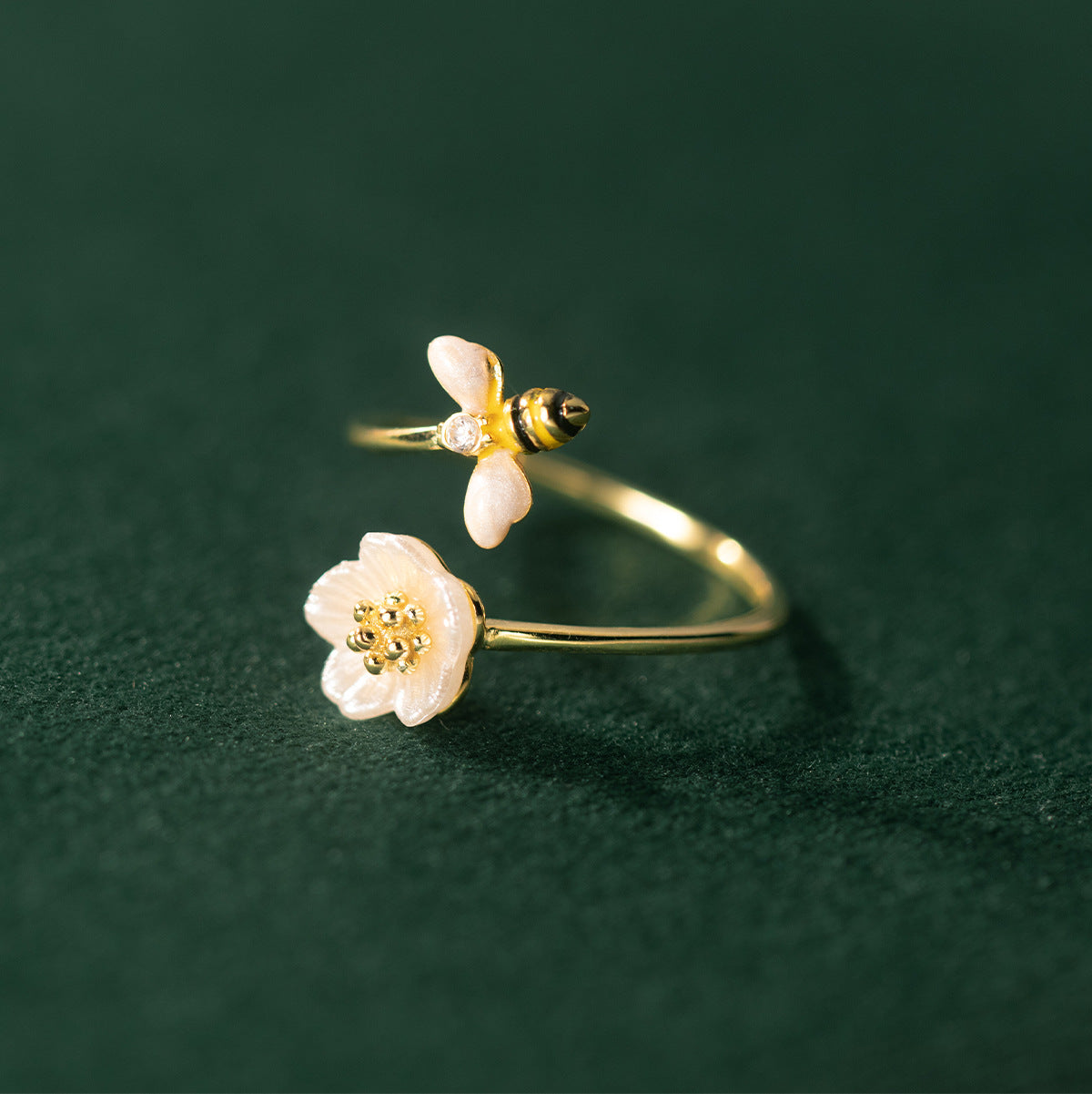 🐝: 925 Silver Bee Shell Ring for Women
