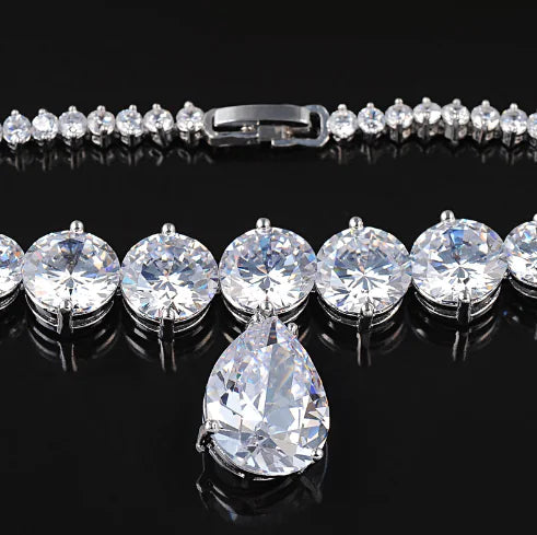 💎: Elegant Zircon Necklace and Earring Set for Brides