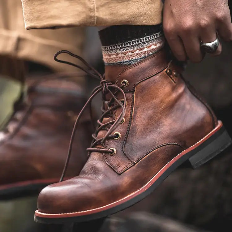 🏍️: Men's Retro Leather Motorcycle Boots - Vintage Lace-Up Ankle Boots