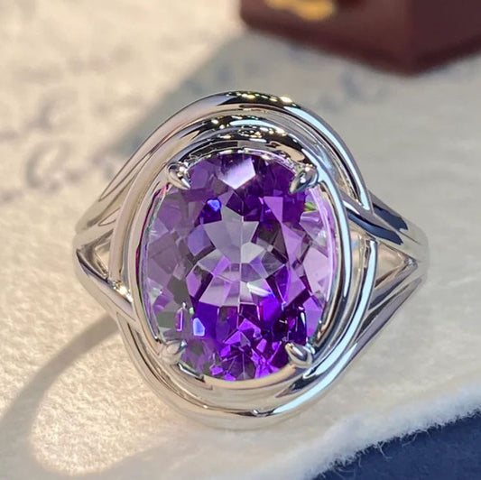 💜: Amethyst Fashion Ring for Women - Purple Gemstone Statement Jewelry