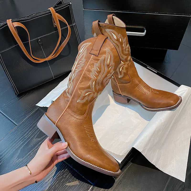 🥾: Embroidered Women's Mid-Calf Martin Boots - Waterproof Leather Lined