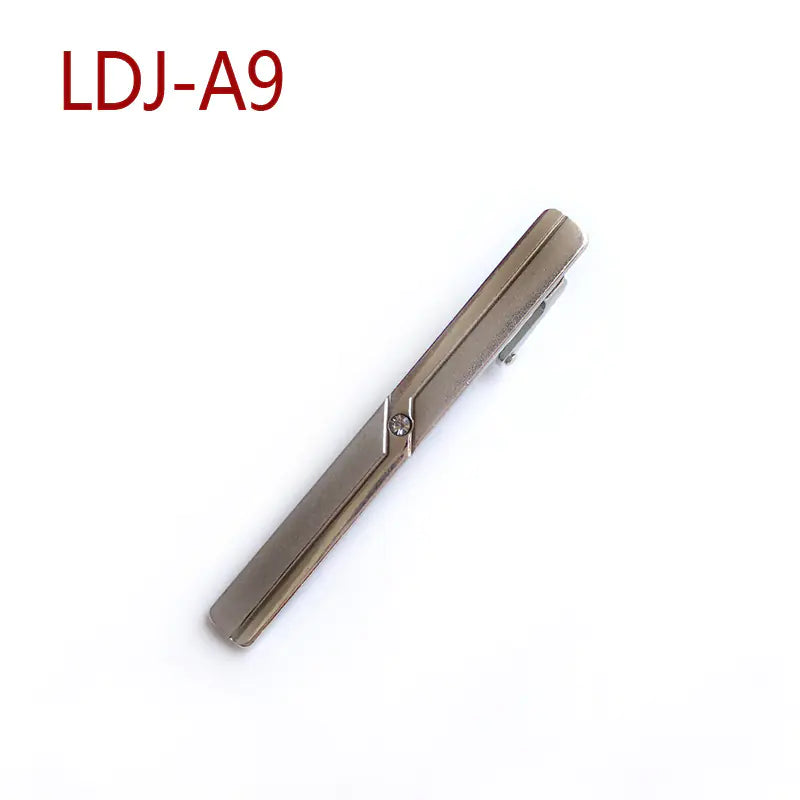👔: Men's Silver Tie Clip - Professional Business Accessory