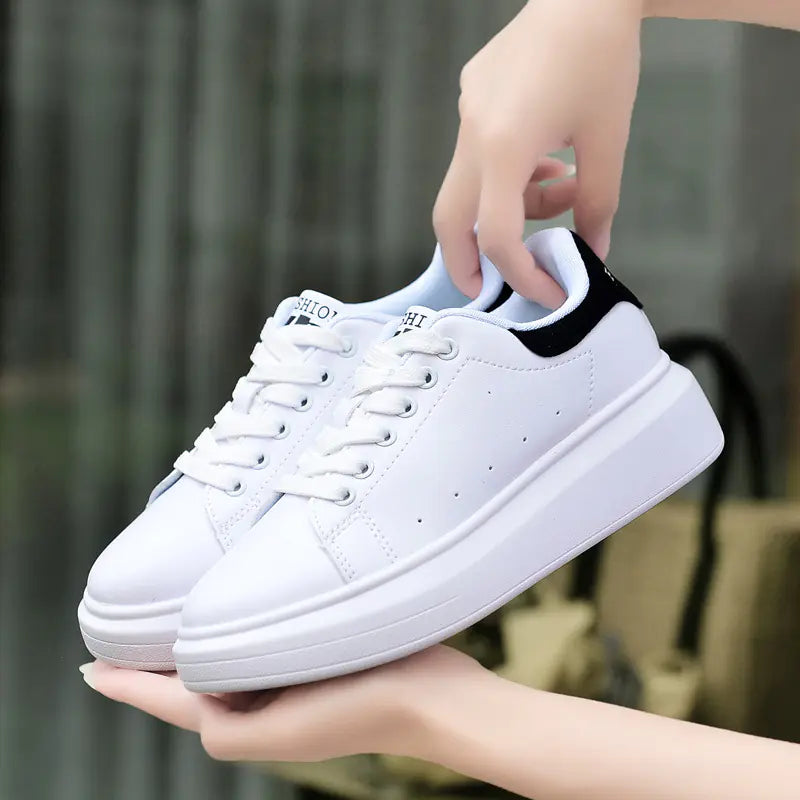 (Copy) Women’s Breathable Lace-Up Casual Sneakers