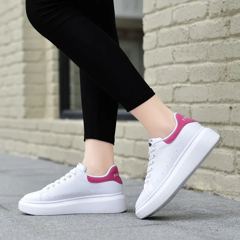 (Copy) Women’s Breathable Lace-Up Casual Sneakers
