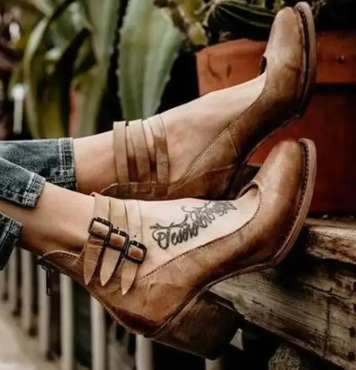 👡: Buckle Pointed Sandals - Elegant Women's Dress Shoes
