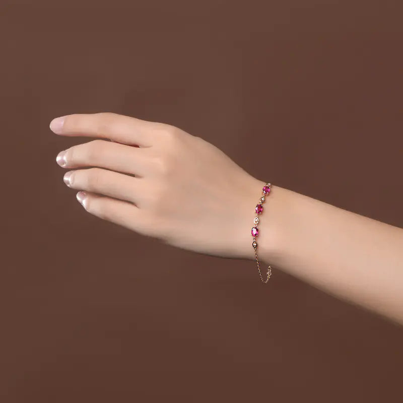🔴: Red Tourmaline Style Gem Bracelet - Elegant Fashion Jewelry for Women